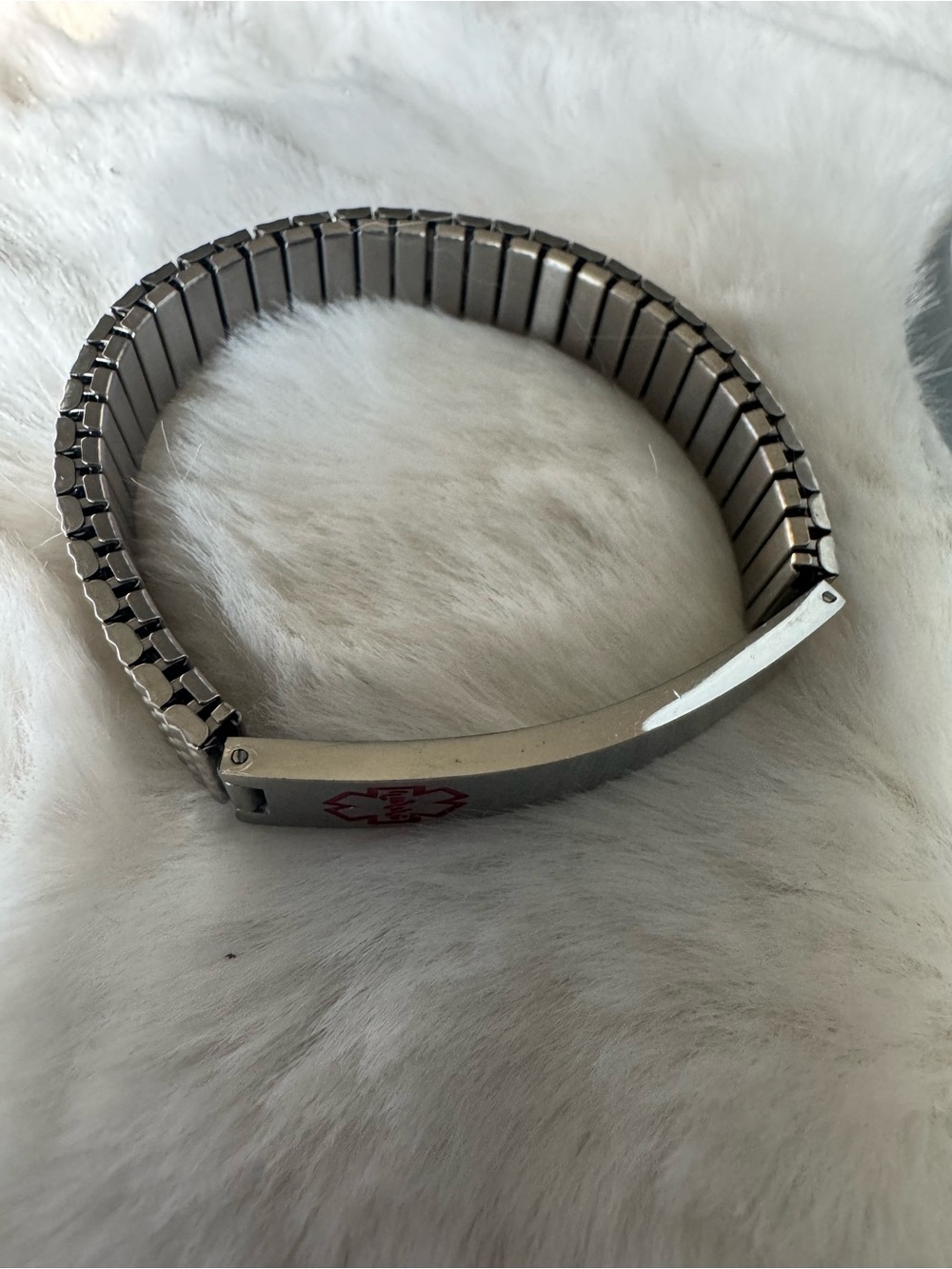 Unbranded Silver Medical ID Stretch Bracelet with Red Alert Symbol